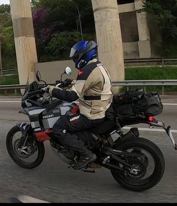 DUCATI DESERT X DUCATI DESERT X